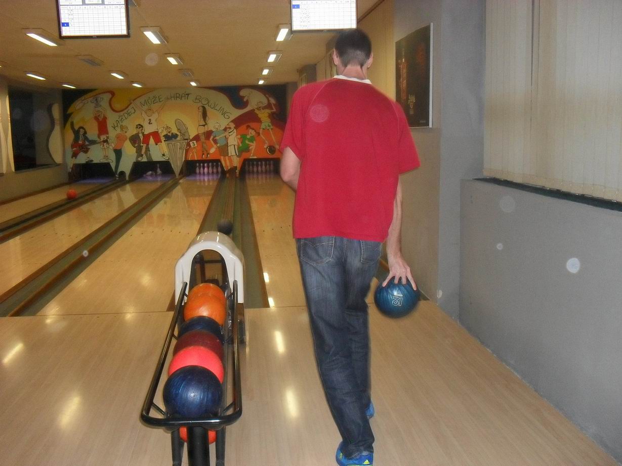 VÍKENDOVÝ BOWLING 08