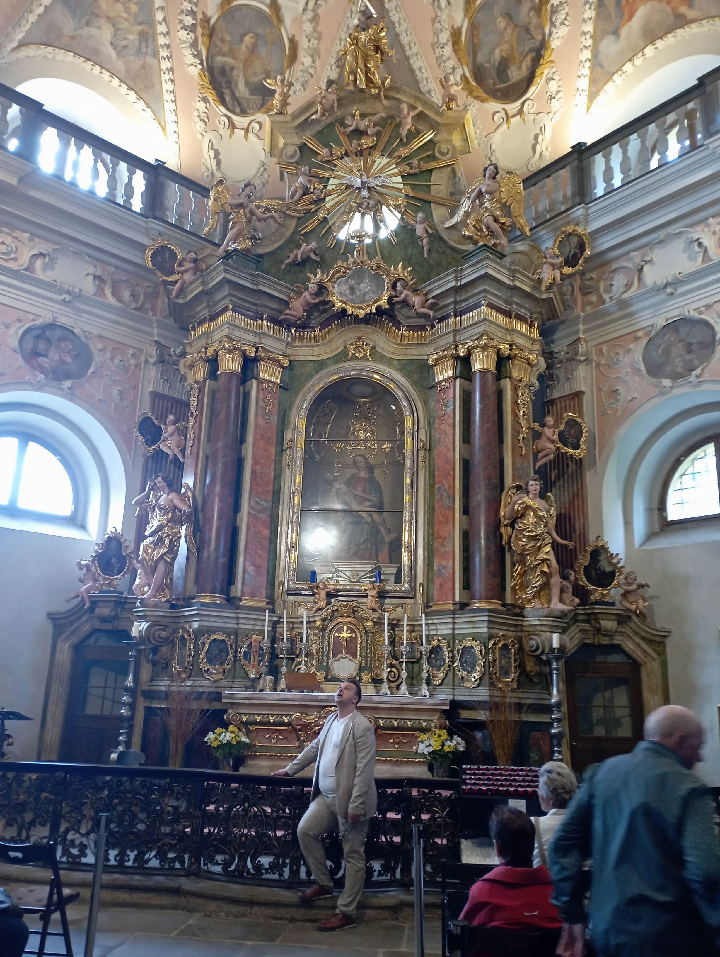 16 KOSTEL SV. JAKUBA