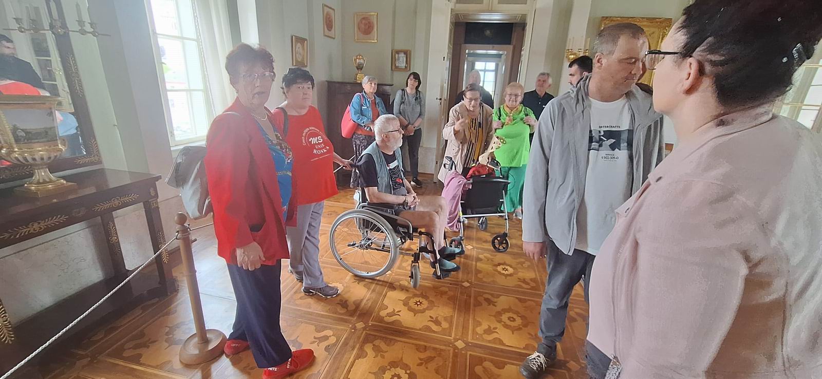 62 výstava ROZTROUŠENÁ KRÁSA