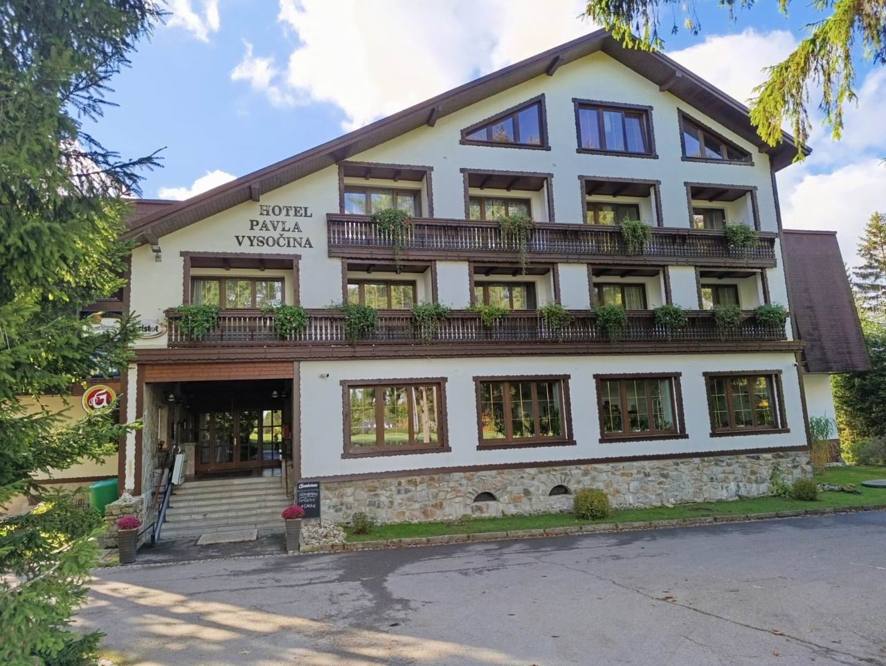 02 PODZIMNÍ REKONDICE-HOTEL PAVLA