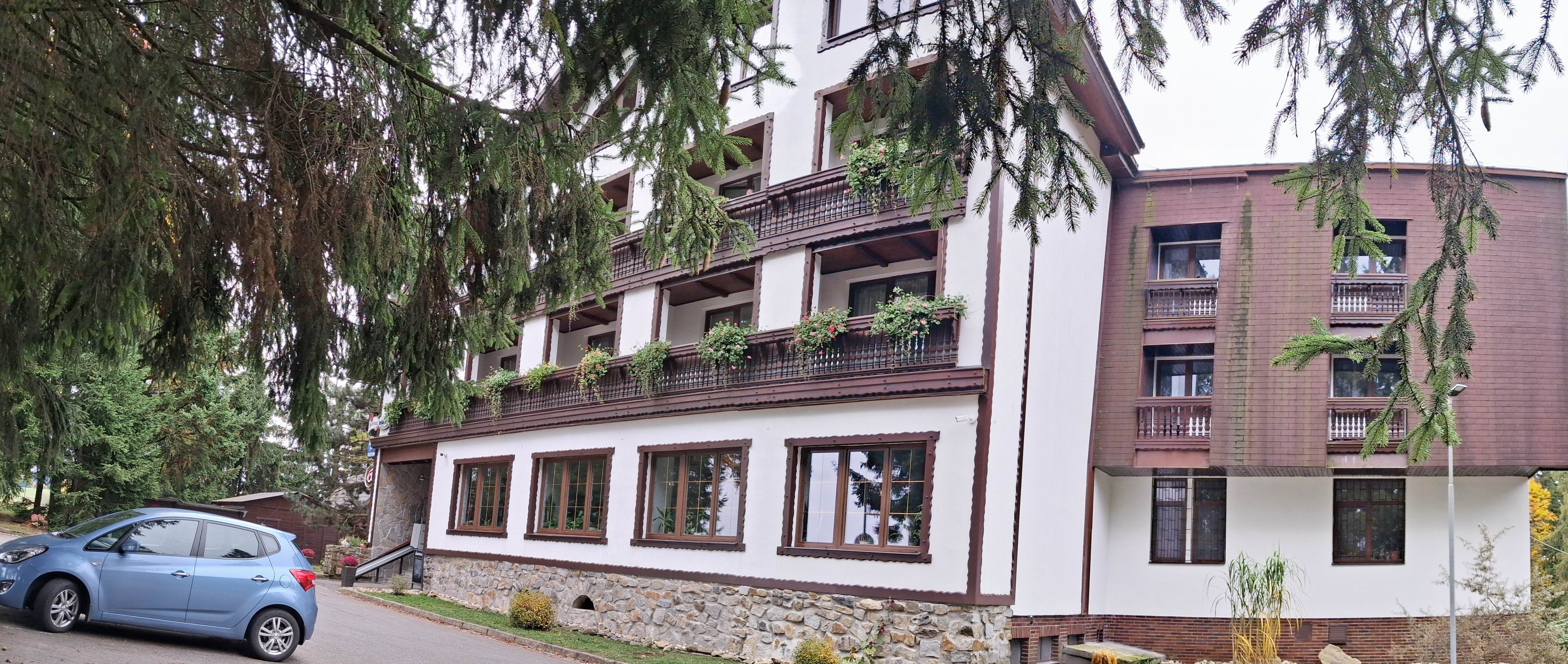 35 PODZIMNÍ REKONDICE-HOTEL PAVLA