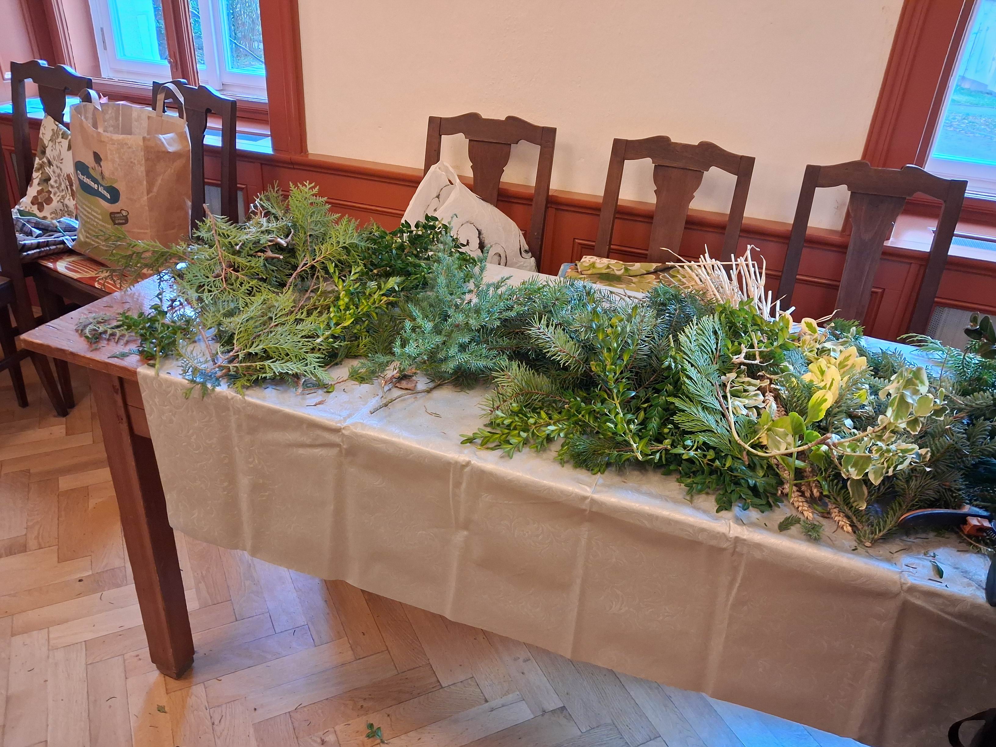 03 ADVENTNÍ VĚNCE - PRACOVNÍ TERAPIE