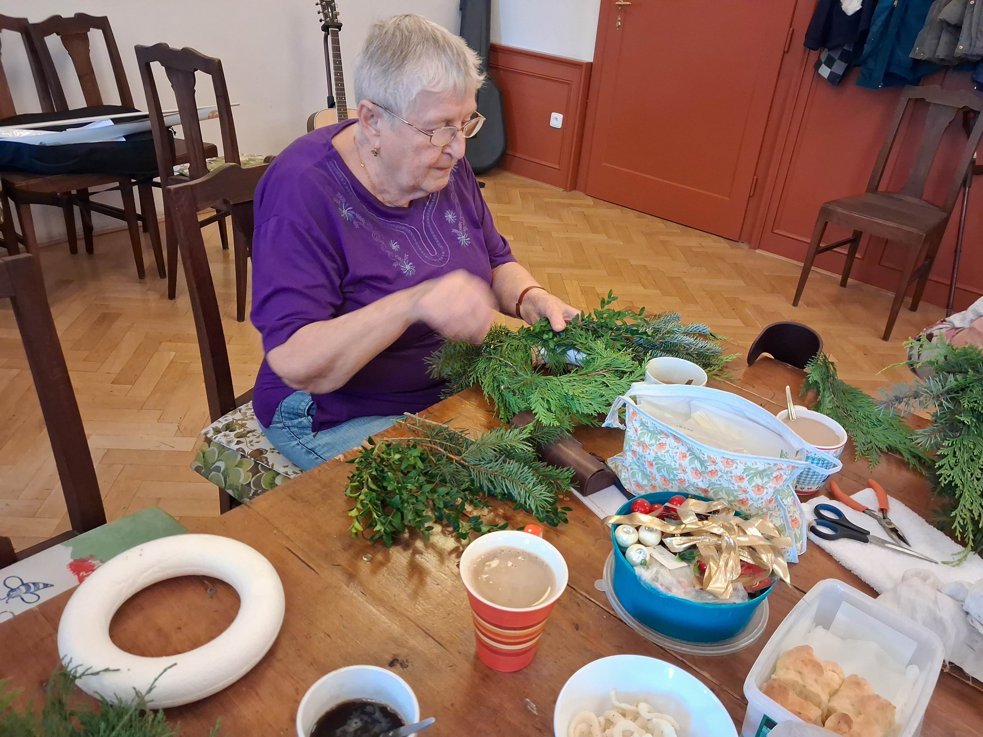 08 ADVENTNÍ VĚNCE - PRACOVNÍ TERAPIE