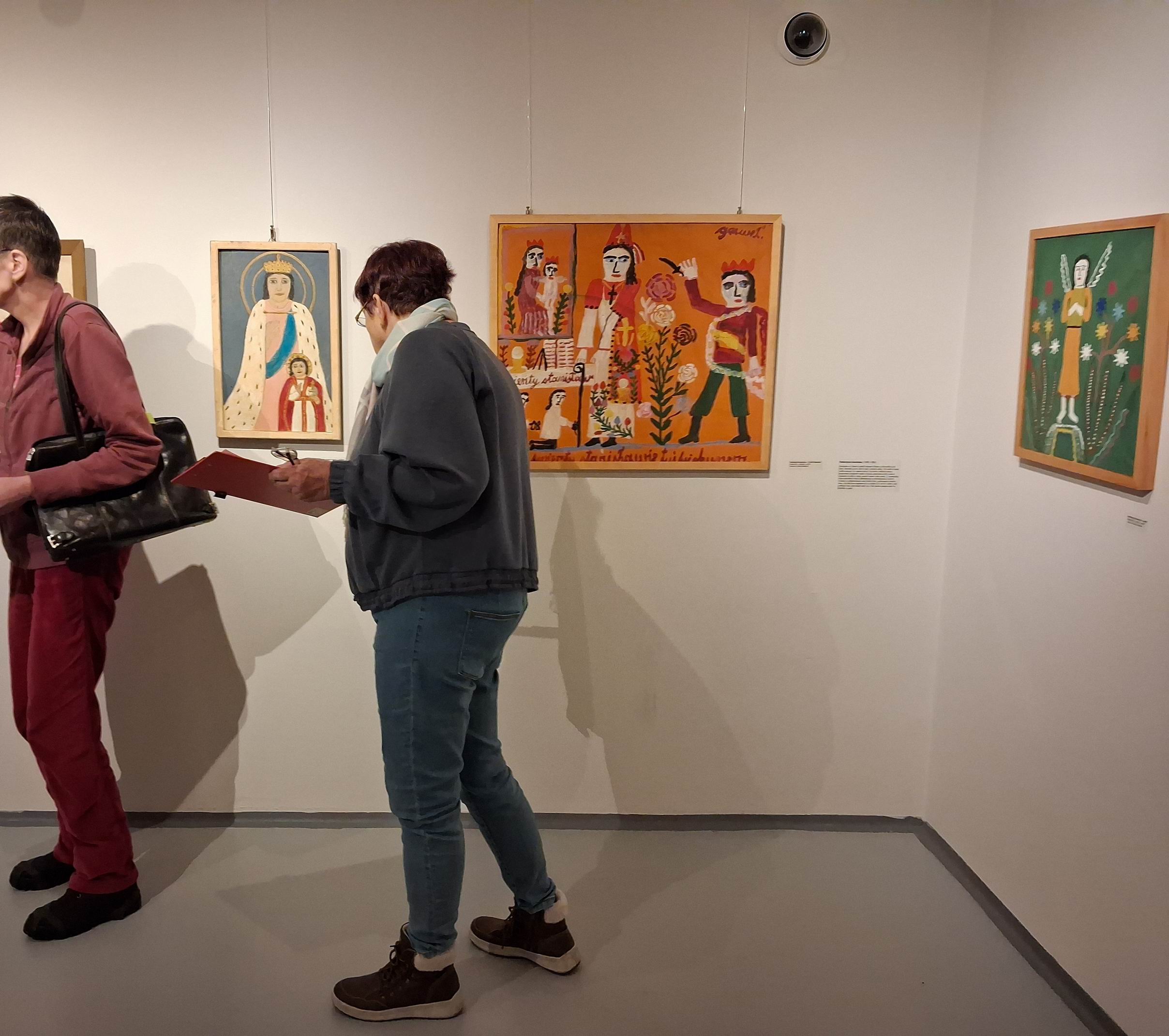 10 PŘÍBĚHY RADOSTI