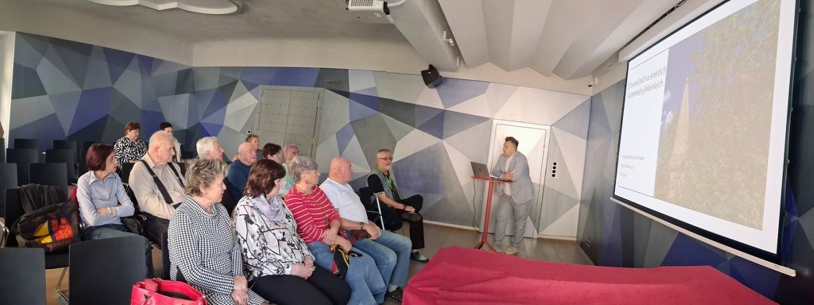 02 HRANIČNÍ A SMÍRČÍ KAMENY