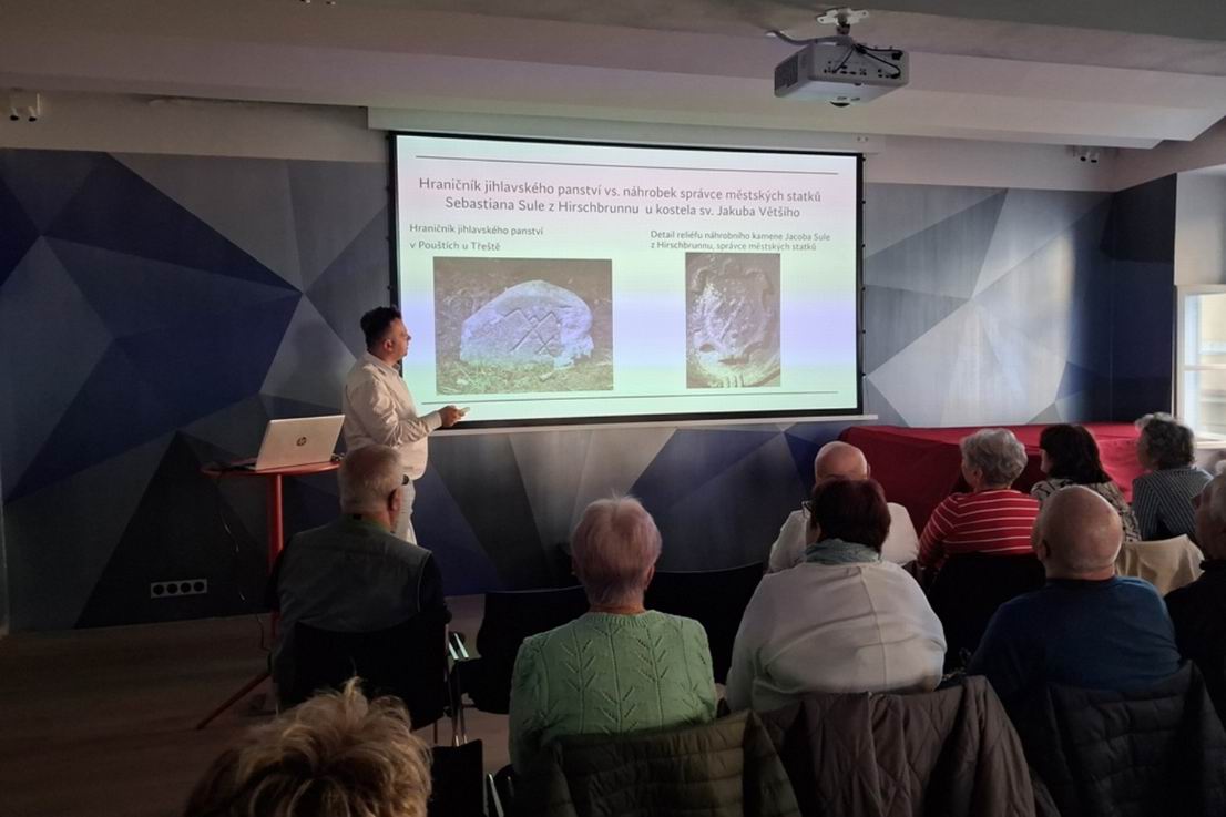 06 HRANIČNÍ A SMÍRČÍ KAMENY