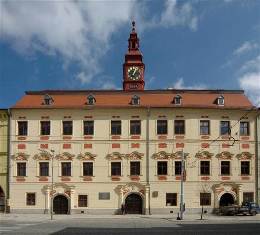 001 600 LET JIHLAVSKÉ RADNICE