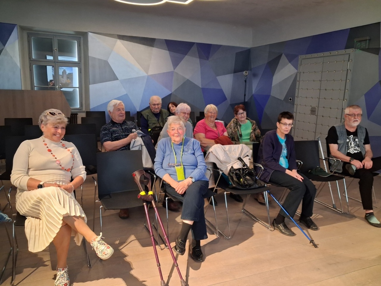 02. HELENÍN A TOVÁRNA KARLA LӦWA