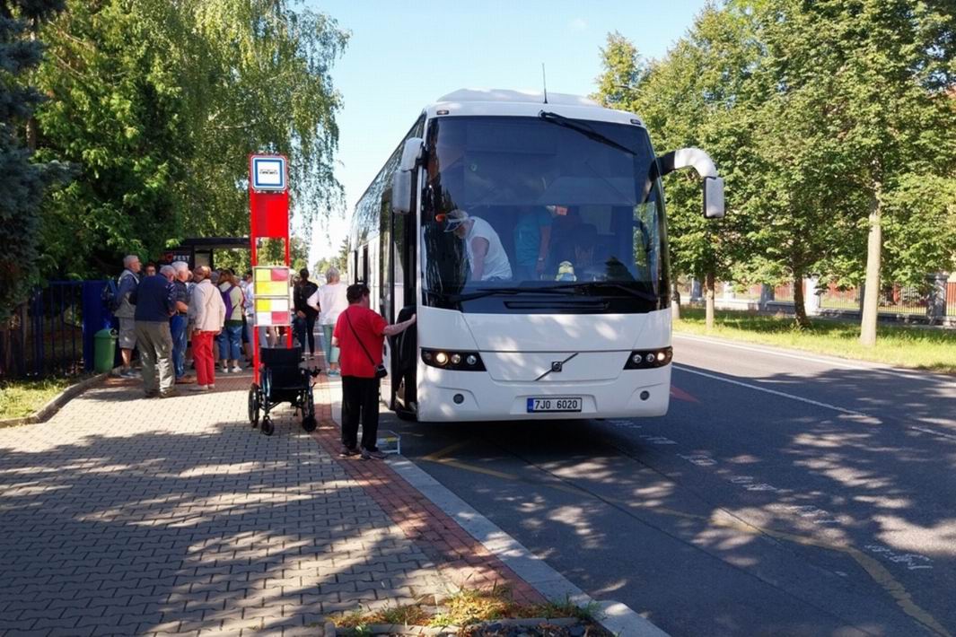 003. letecké muzeum Kbely a zámek Veltrusy