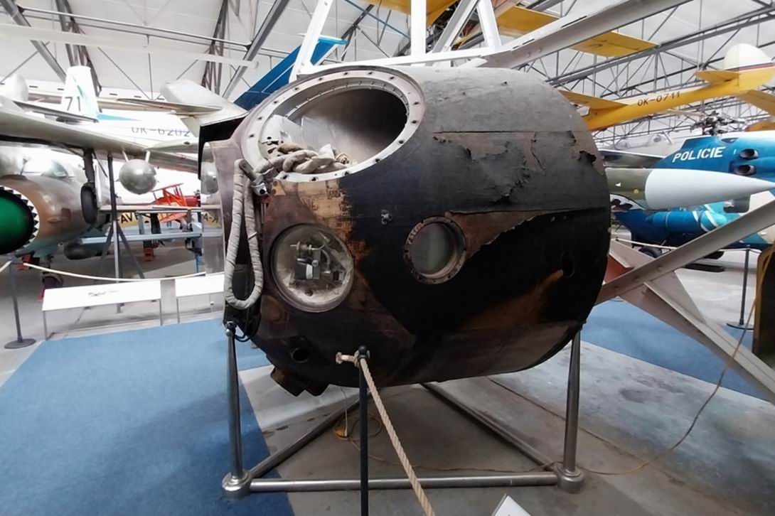 024. letecké muzeum Kbely a zámek Veltrusy