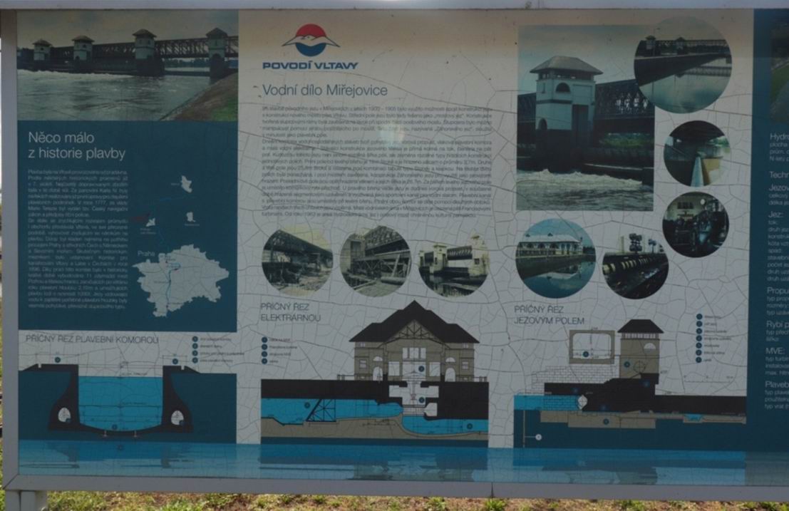 044. letecké muzeum Kbely a zámek Veltrusy
