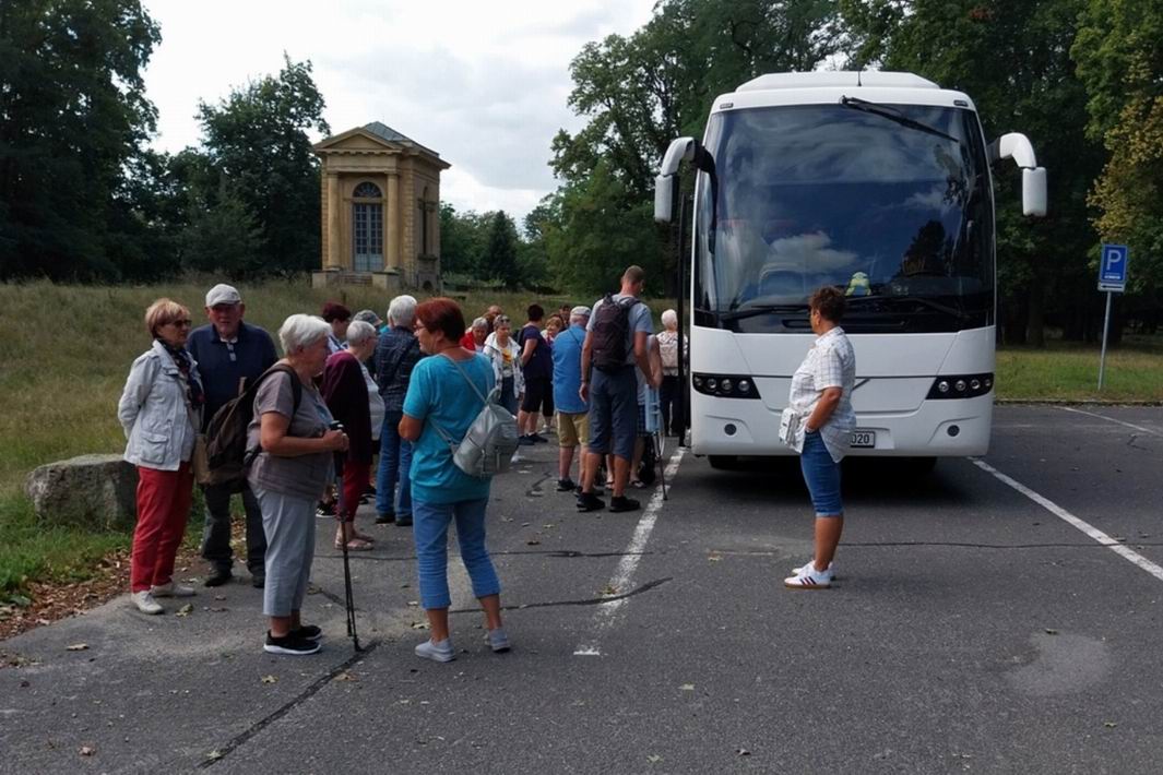 049. letecké muzeum Kbely a zámek Veltrusy