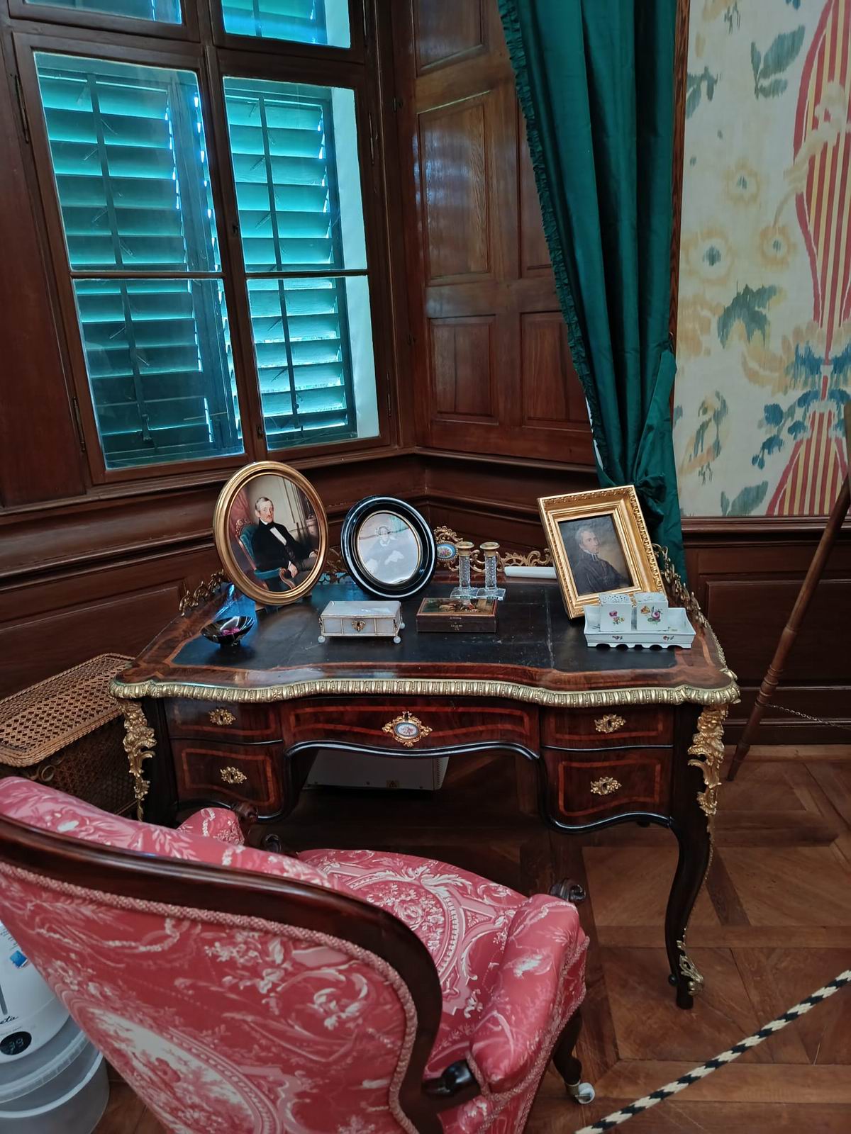 070. letecké muzeum Kbely a zámek Veltrusy