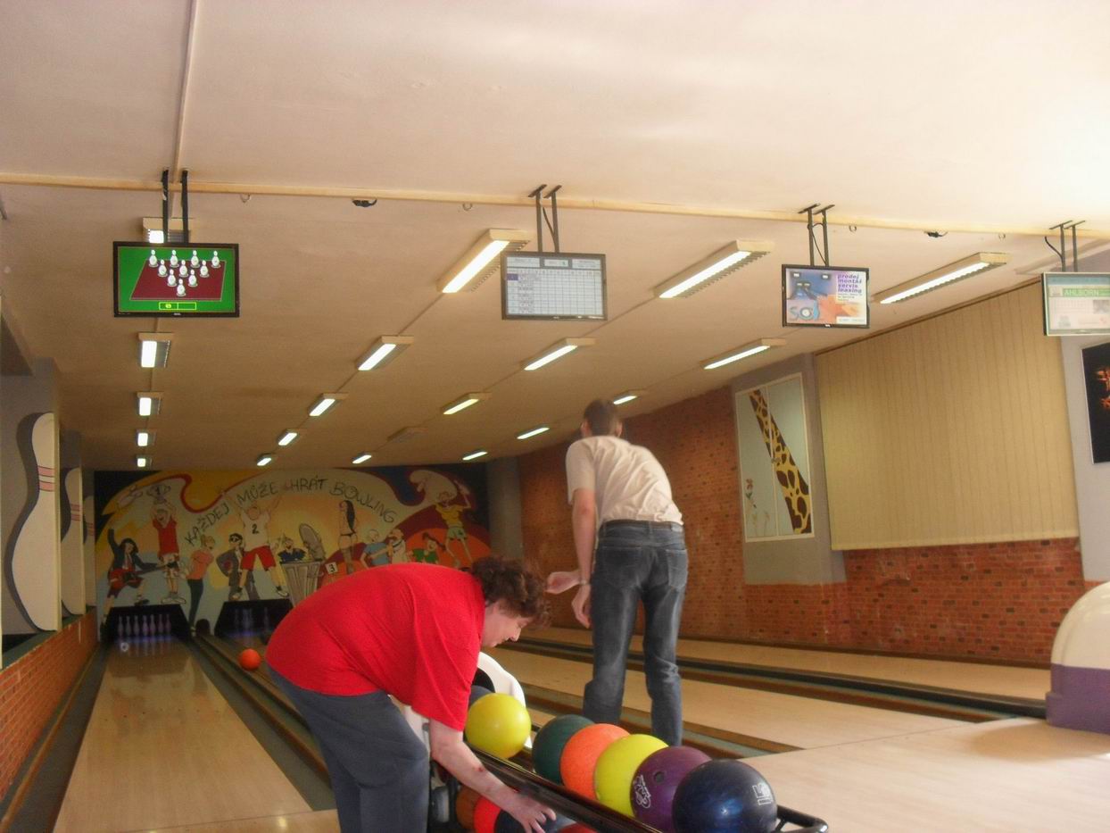 2015 jaro bowling 9